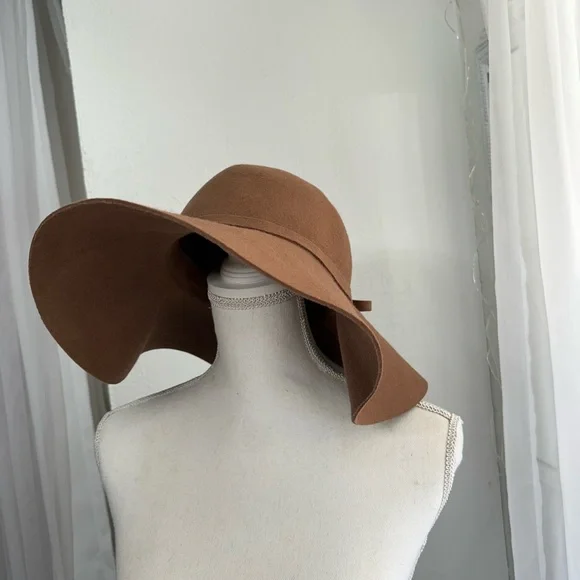 BEBE Brown Women's felt Floppy fedora Hat - Picture 4 of 6